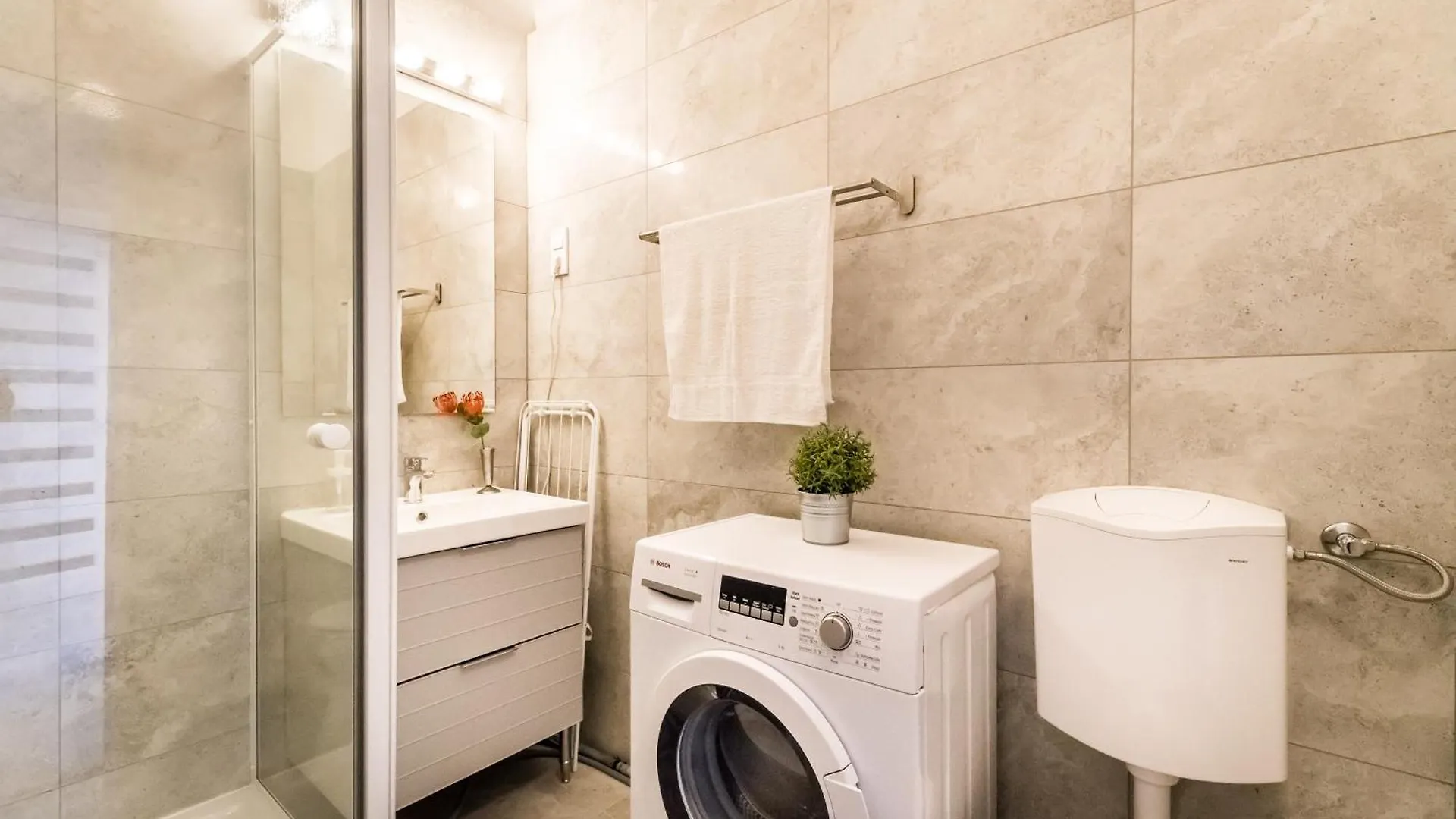Corbie Downtown Apartment Budapest
